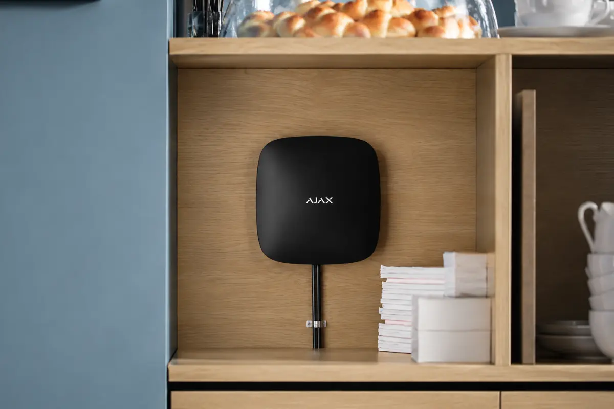 Ajax Hub 4G centrale alarme connectée