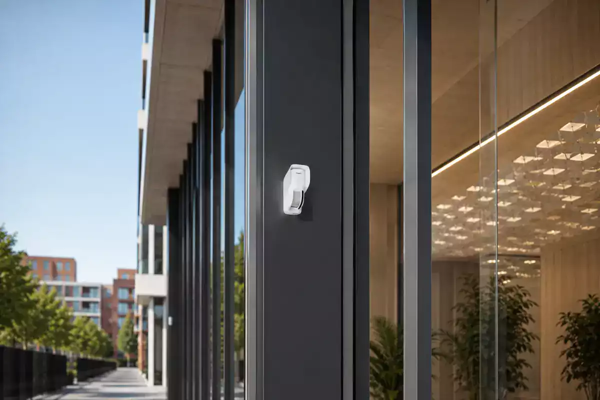 Ajax Curtain Outdoor protection périmétrique extérieure devant façade