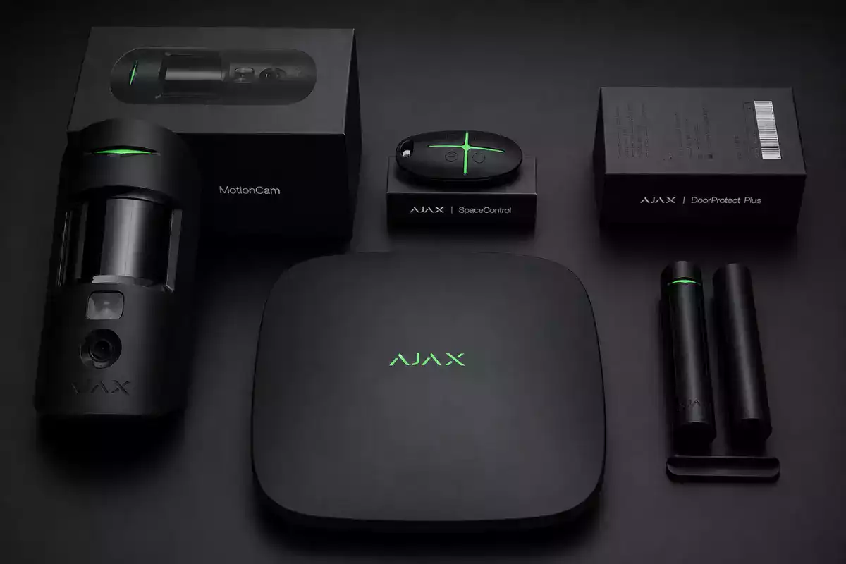 Ajax StarterKit Cam avec levée de doute photo
